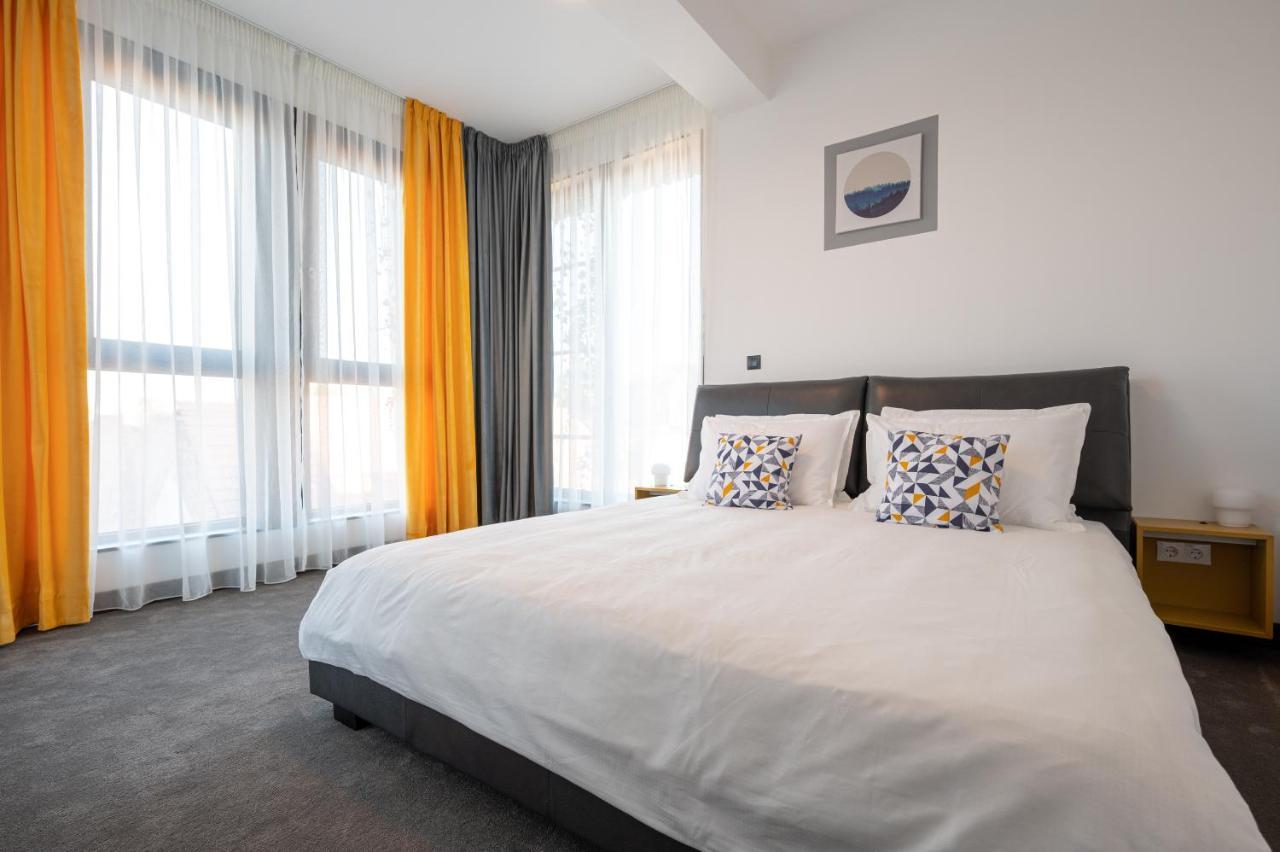 Calvin Aparthotel ออราแด ภายนอก รูปภาพ