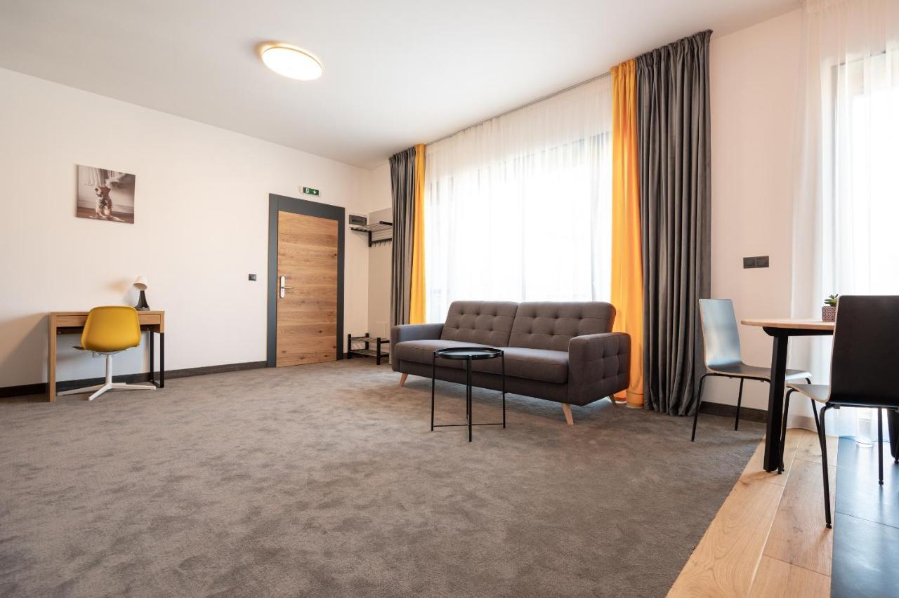 Calvin Aparthotel ออราแด ภายนอก รูปภาพ