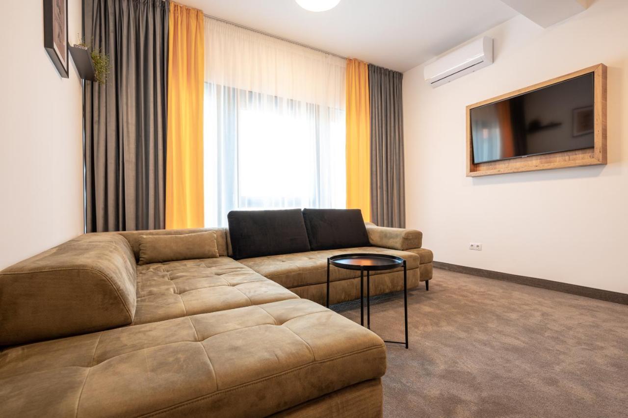 Calvin Aparthotel ออราแด ภายนอก รูปภาพ