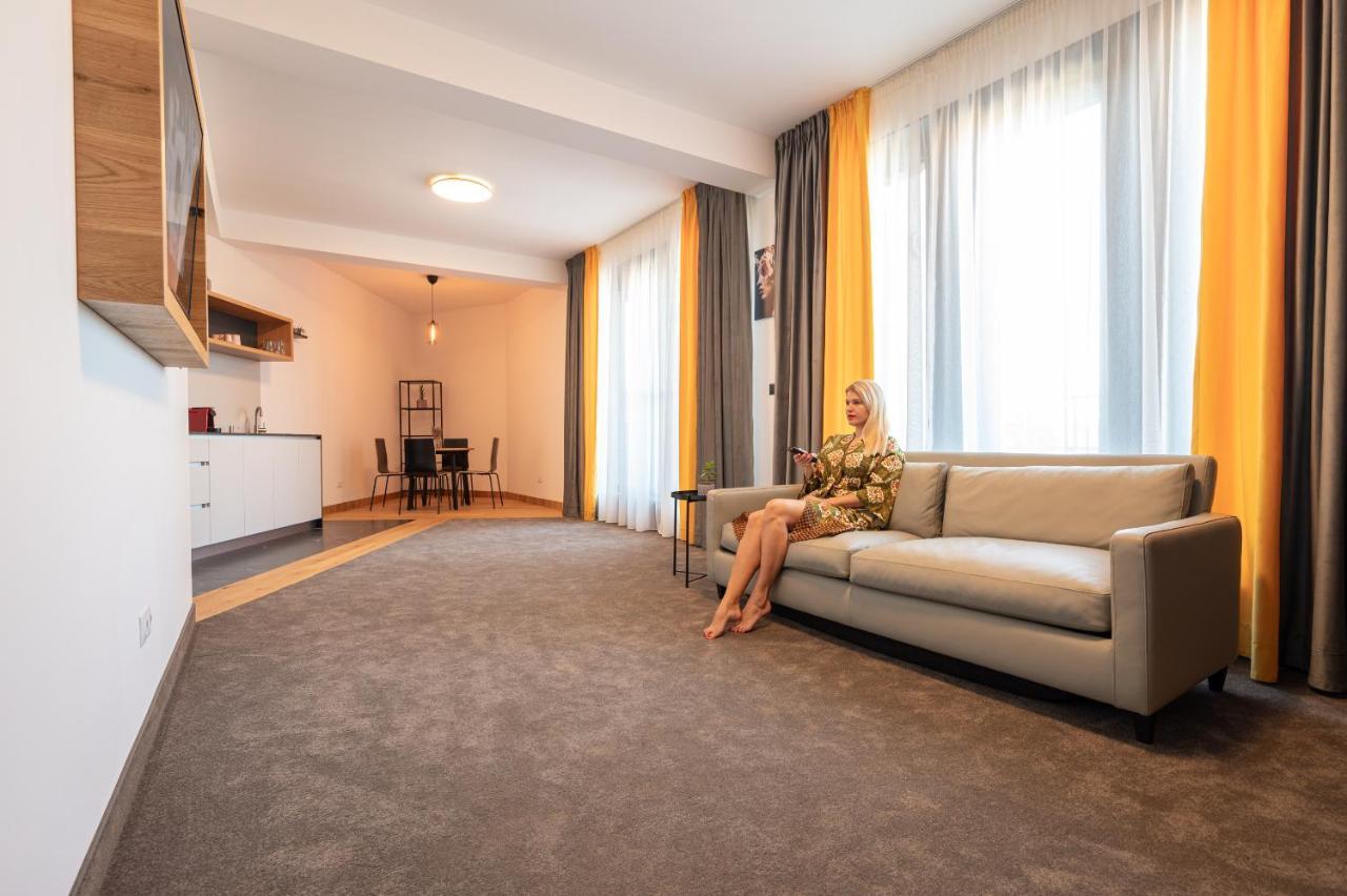 Calvin Aparthotel ออราแด ภายนอก รูปภาพ